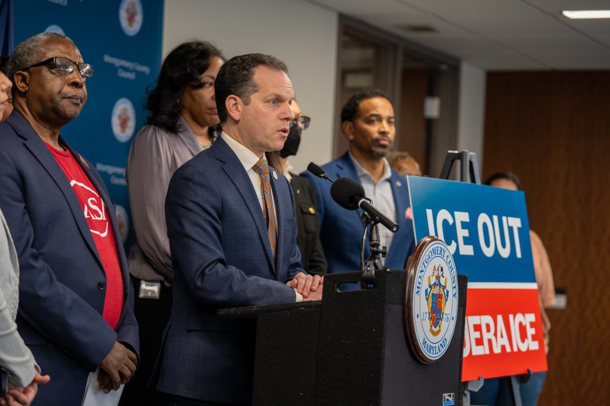 Glass introduces bill to ban county permits for private immigration detention facilities  